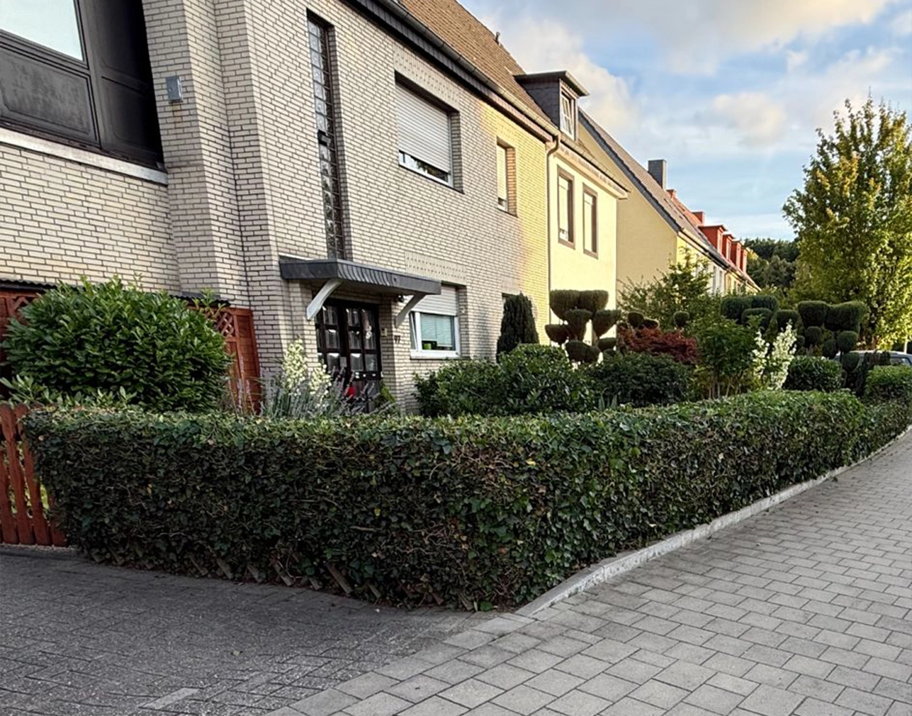 Allinone-Hausmeister-Osnabrück_vorgarten